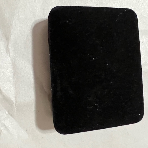 America Leading Jewelers brand beautiful Earing new in original box - Picture 7 of 7